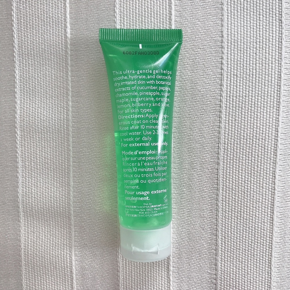 Peter Thomas Roth Cucumber Gel Mask - Picture 2 of 3